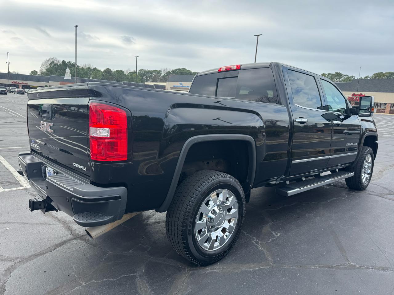 GMC Sierra 2500HD 2WD Crew Cab 153.7" Denali 2018