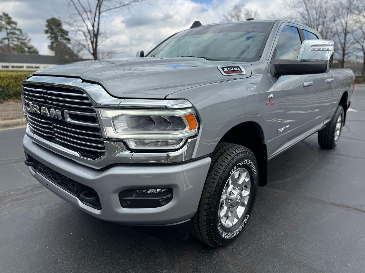 RAM 2500 Laramie 4x4 Crew Cab 6'4" Box 2024