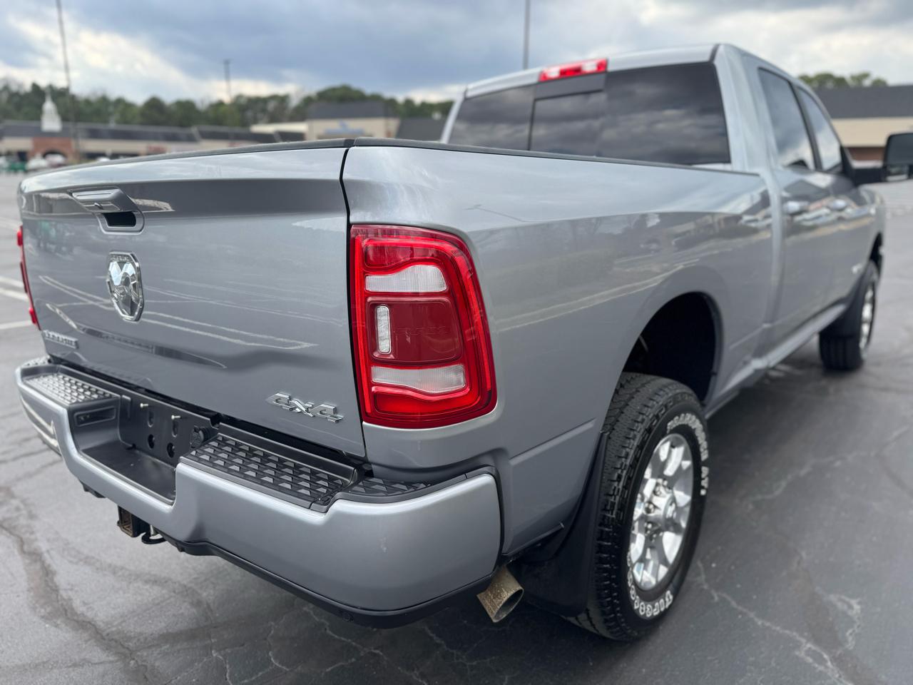 RAM 2500 Laramie 4x4 Crew Cab 6'4" Box 2024