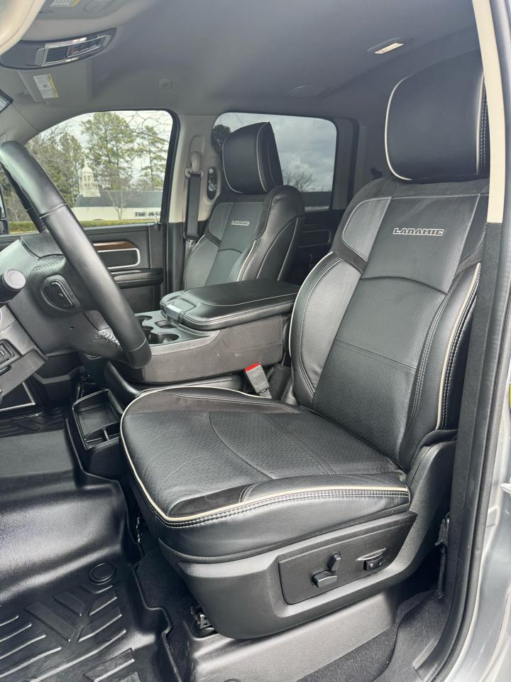 RAM 2500 Laramie 4x4 Crew Cab 6'4" Box 2024