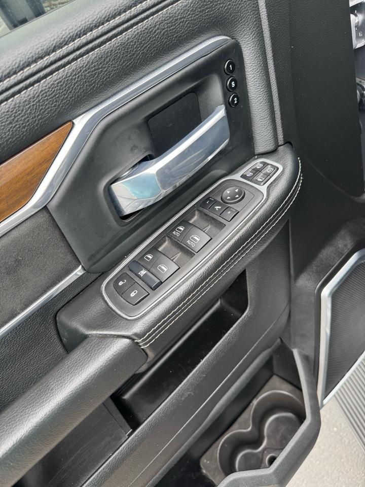 RAM 2500 Laramie 4x4 Crew Cab 6'4" Box 2024