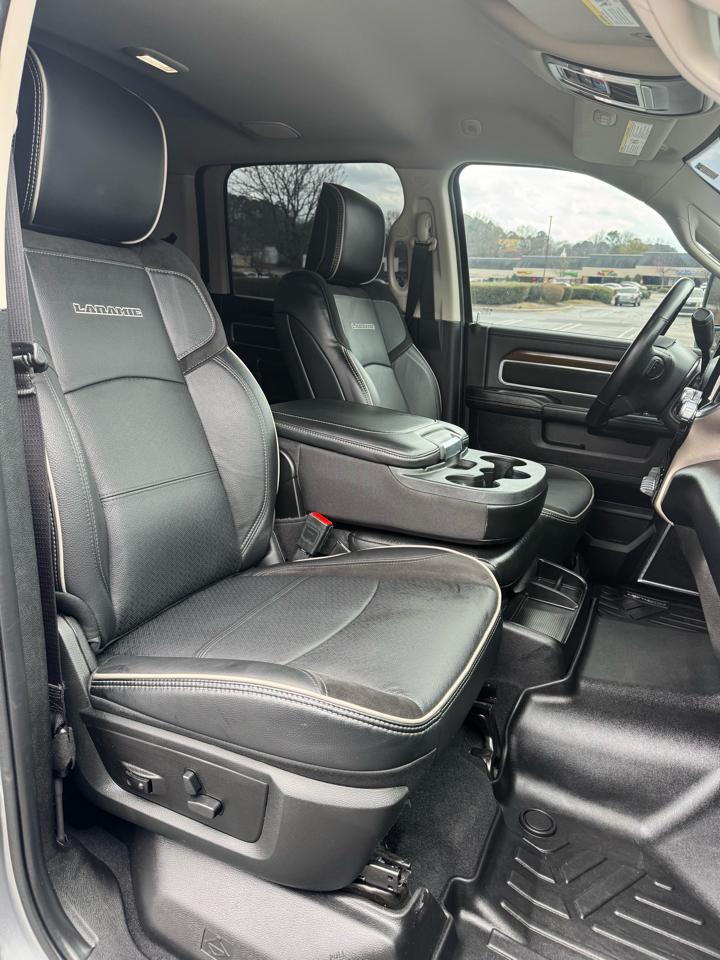 RAM 2500 Laramie 4x4 Crew Cab 6'4" Box 2024