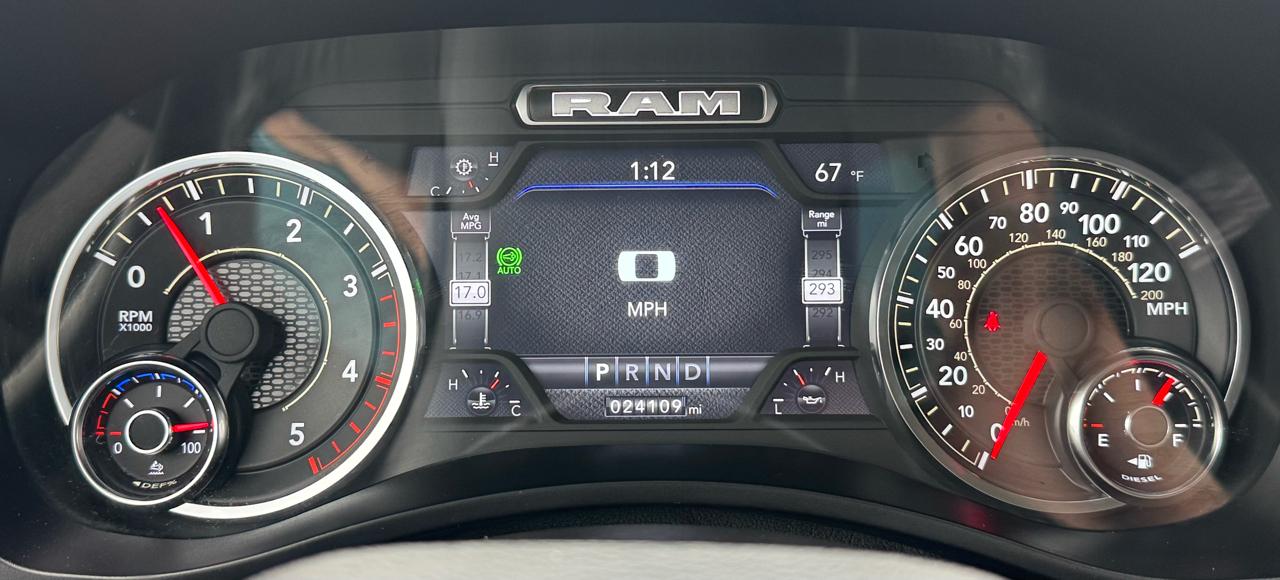 RAM 2500 Laramie 4x4 Crew Cab 6'4" Box 2024