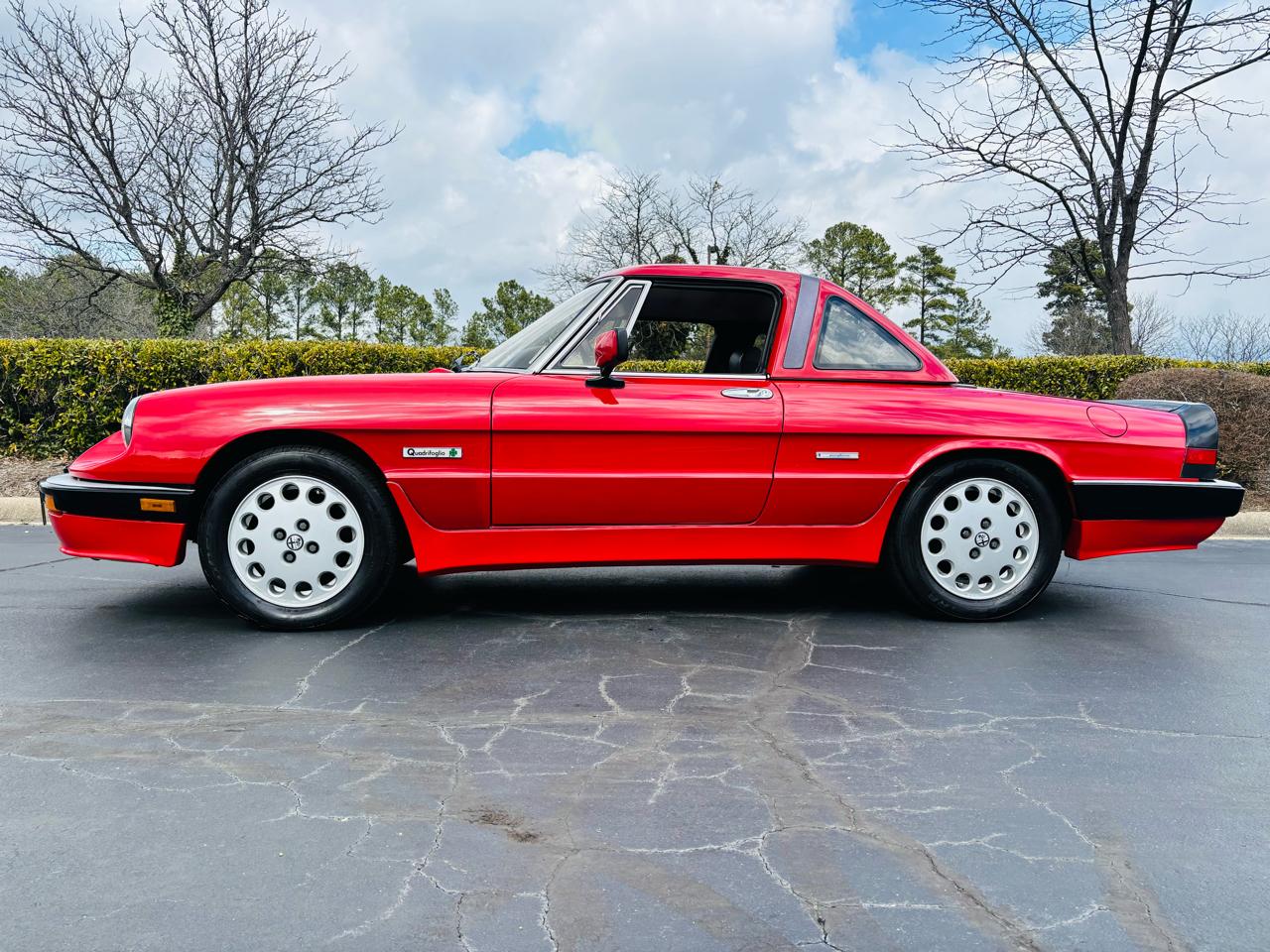 Alfa Romeo Spider Veloce convertible 1986
