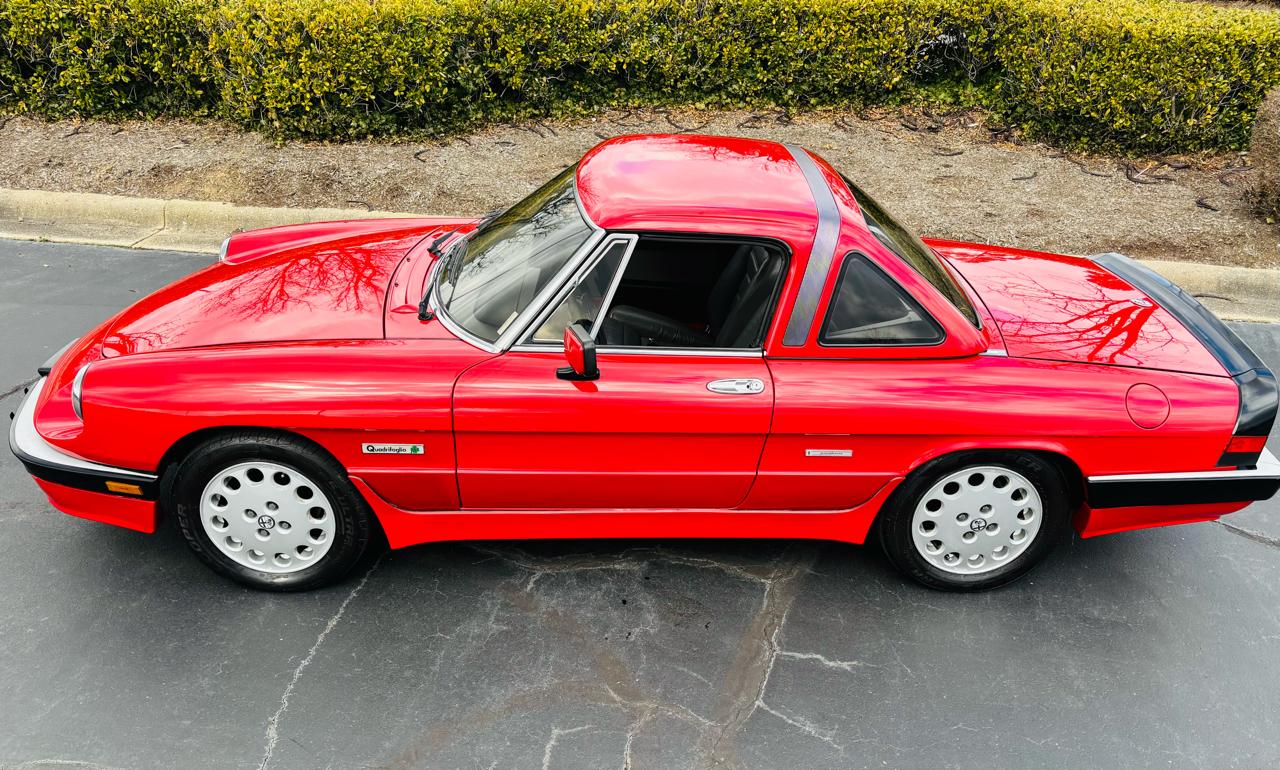 Alfa Romeo Spider Veloce convertible 1986