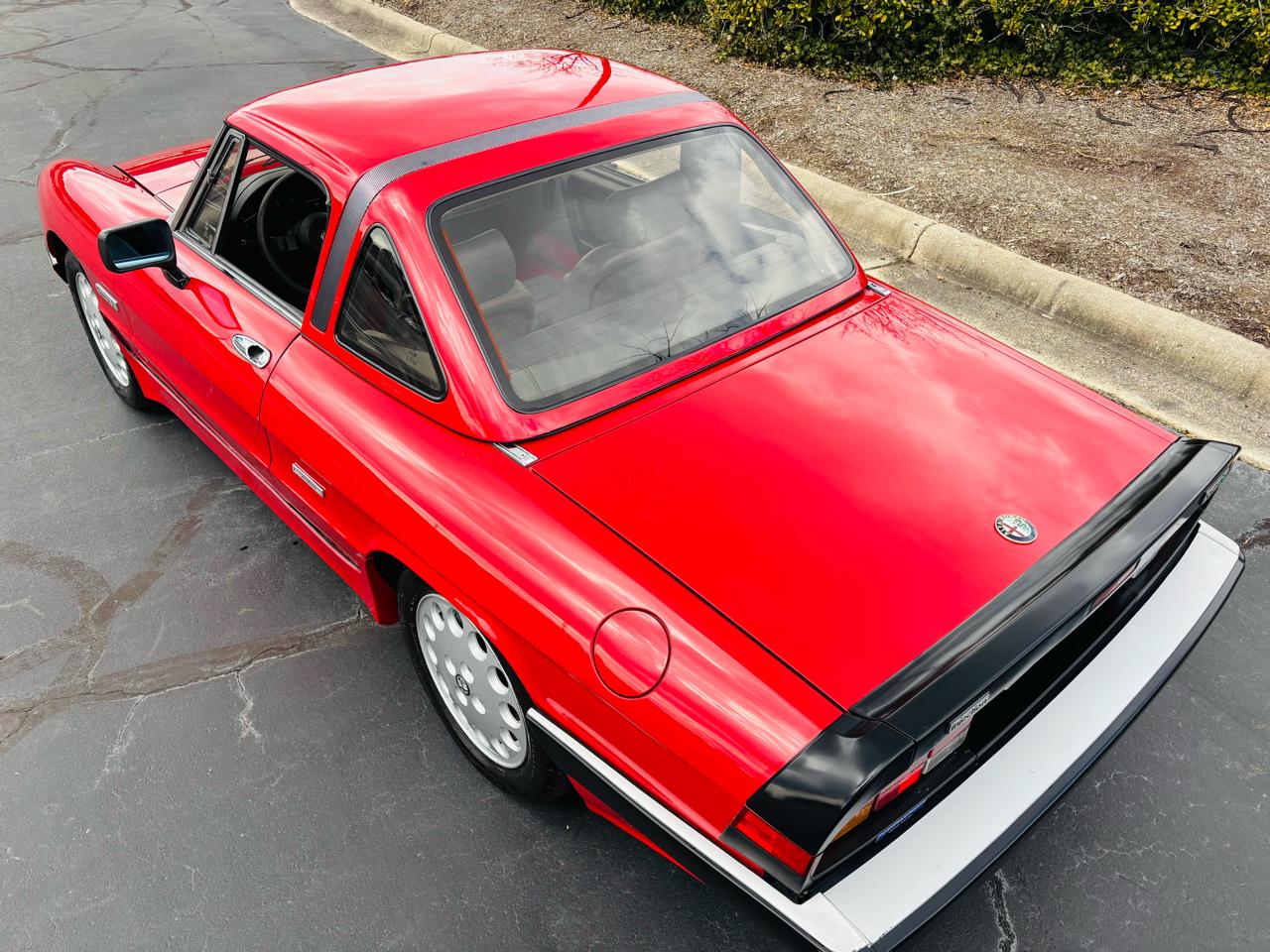 Alfa Romeo Spider Veloce convertible 1986