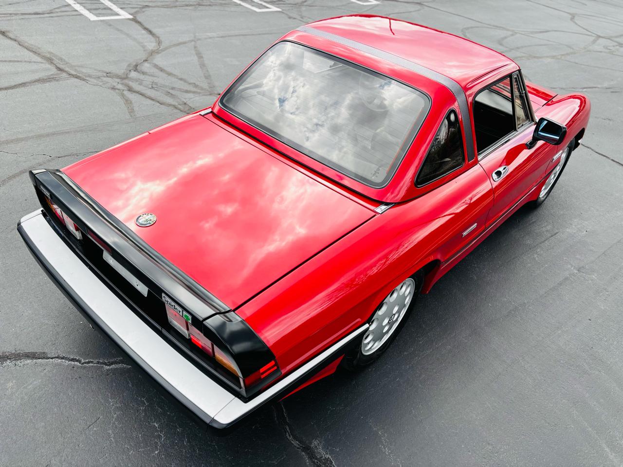 Alfa Romeo Spider Veloce convertible 1986