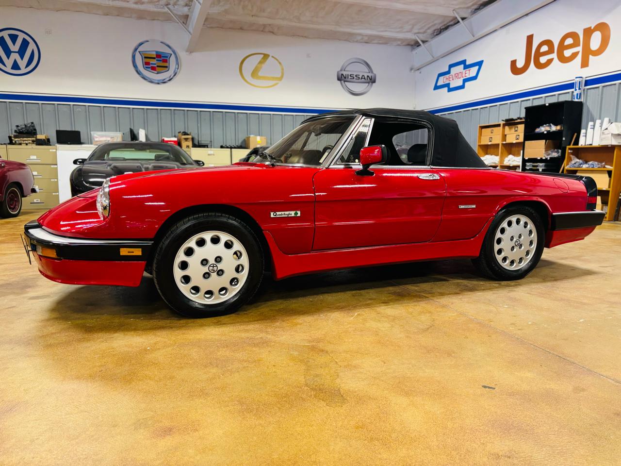 Alfa Romeo Spider Veloce convertible 1986
