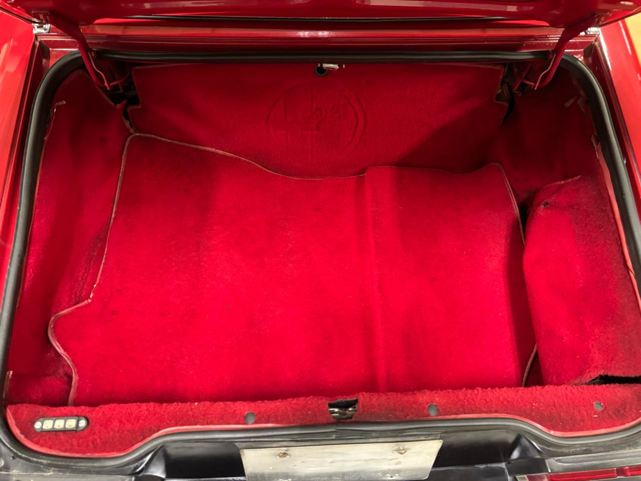 Alfa Romeo Spider Veloce convertible 1986