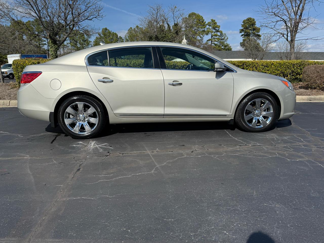 Buick LaCrosse 4dr Sdn Leather FWD 2013
