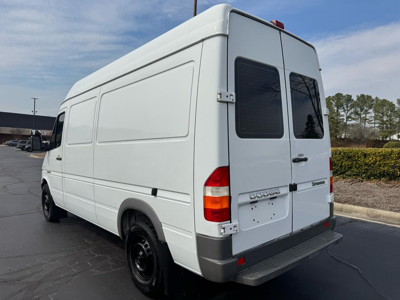 Dodge Sprinter 2500 SHC 140" WB 2006