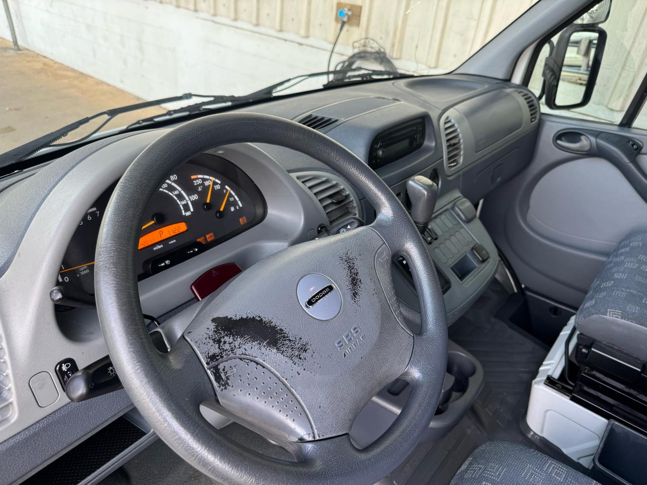 Dodge Sprinter 2500 SHC 140" WB 2006