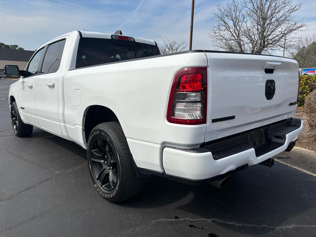 RAM 1500 Big Horn 4x4 Crew Cab 6'4" Box 2022