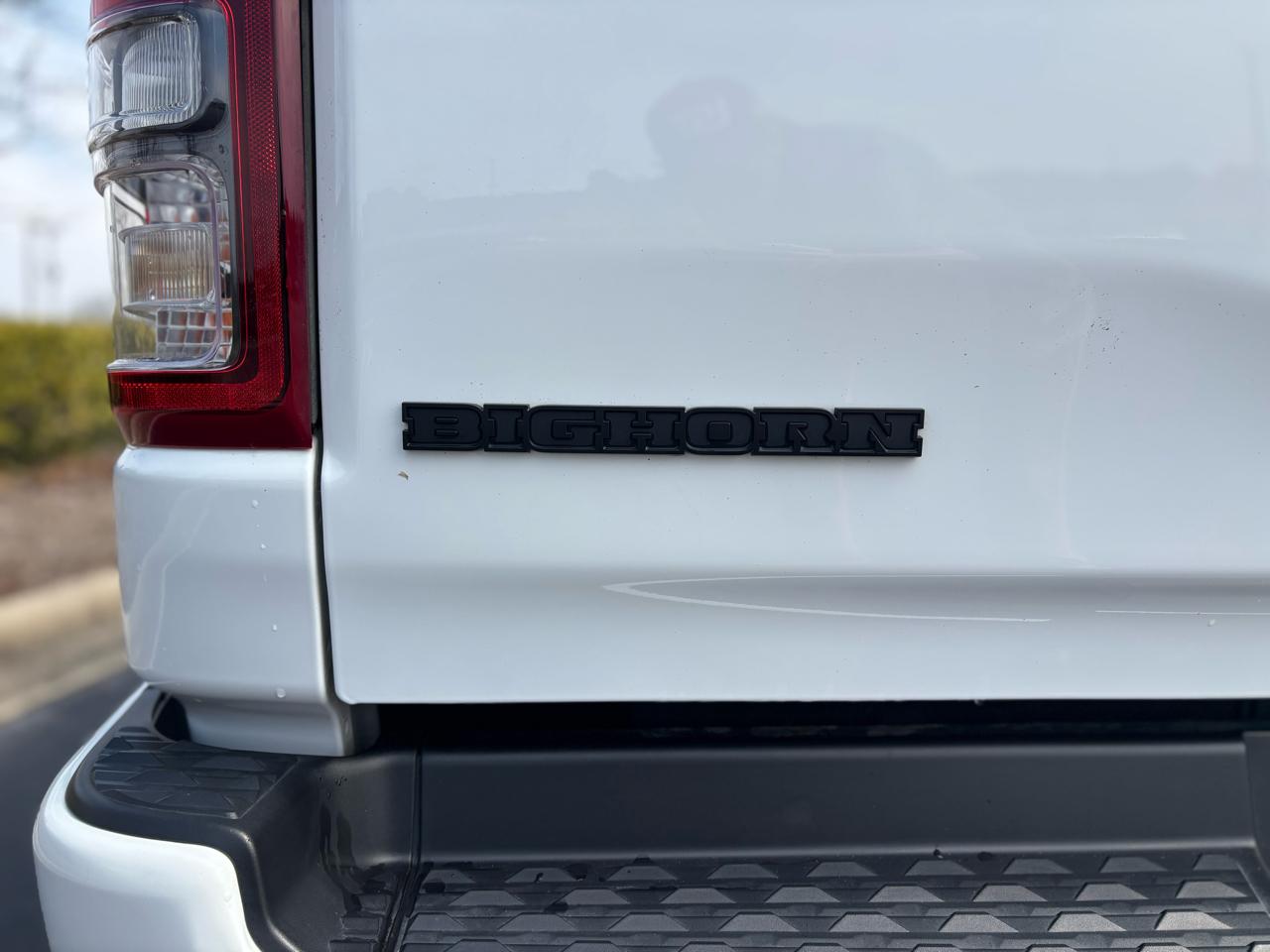 RAM 1500 Big Horn 4x4 Crew Cab 6'4" Box 2022