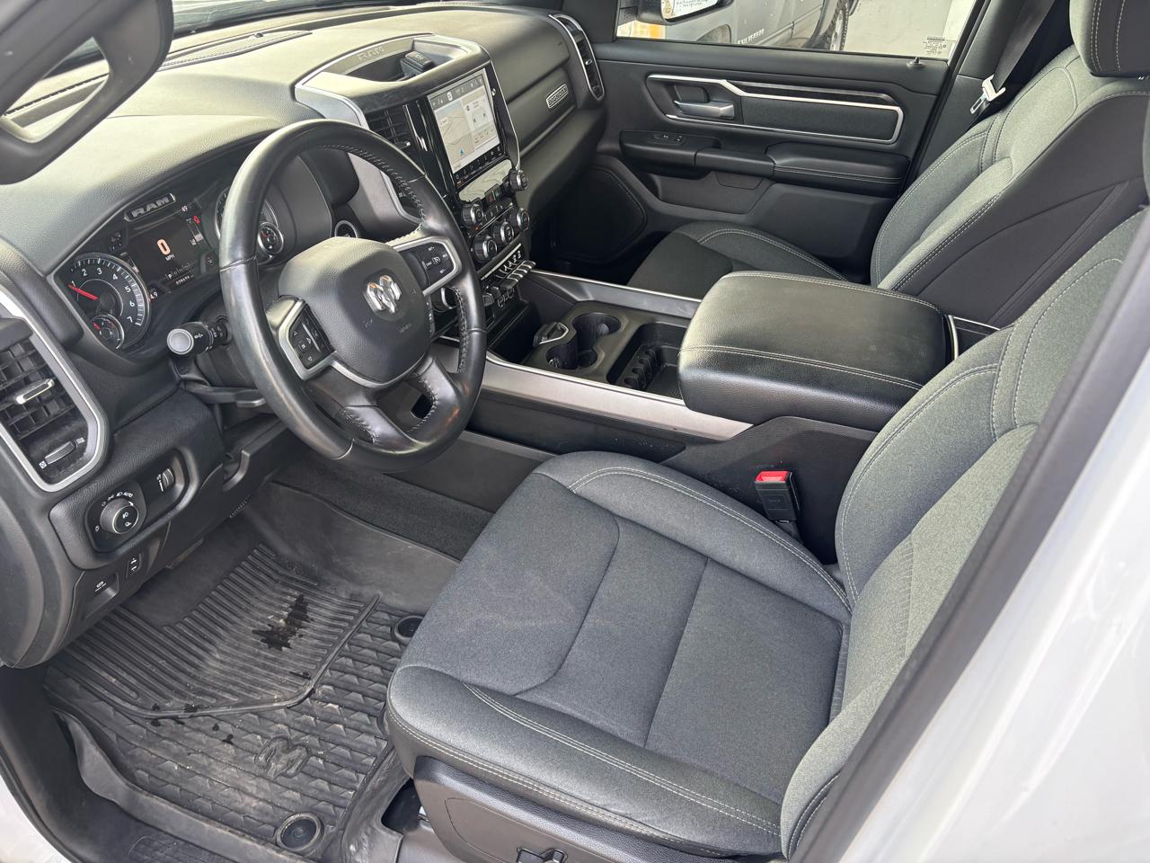 RAM 1500 Big Horn 4x4 Crew Cab 6'4" Box 2022