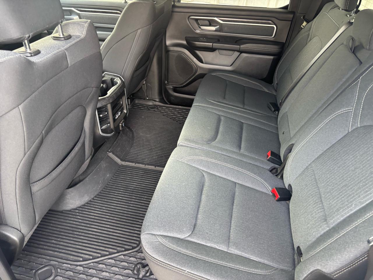 RAM 1500 Big Horn 4x4 Crew Cab 6'4" Box 2022