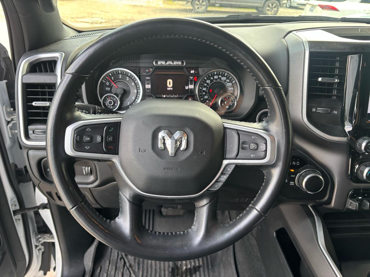 RAM 1500 Big Horn 4x4 Crew Cab 6'4" Box 2022