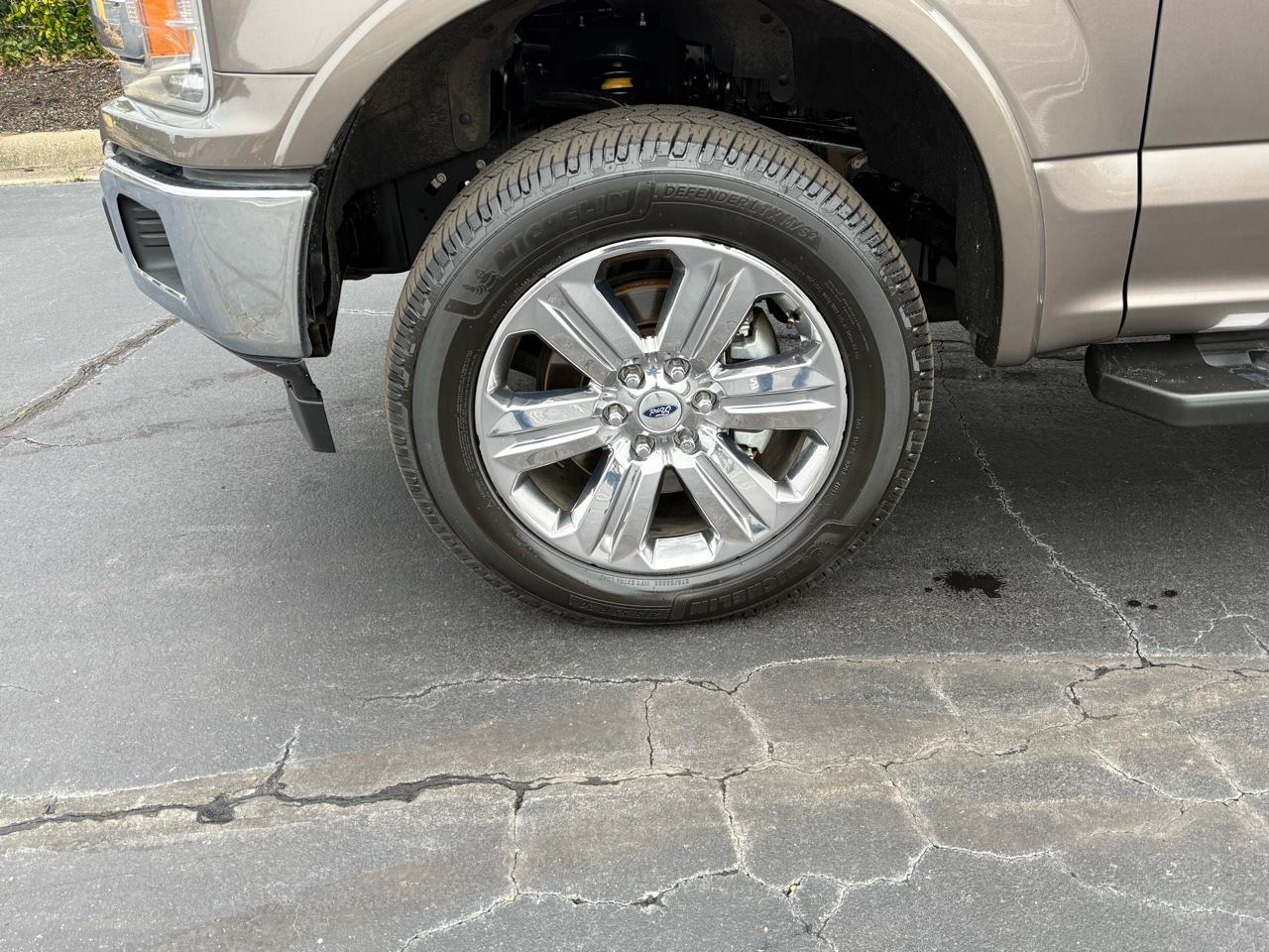 Ford F-150 4WD SuperCab 145" Lariat 2018