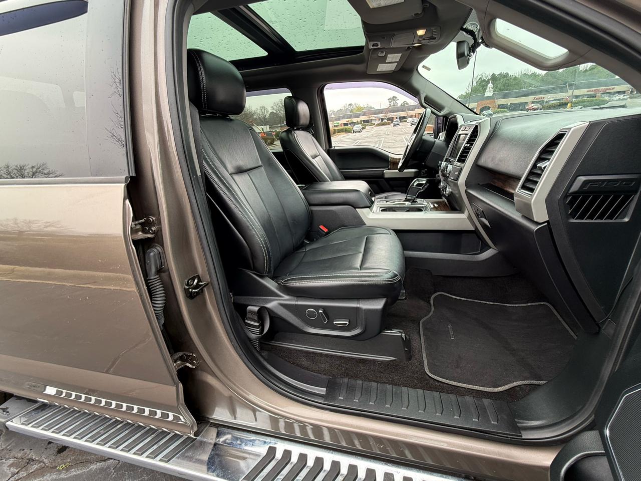 Ford F-150 4WD SuperCab 145" Lariat 2018