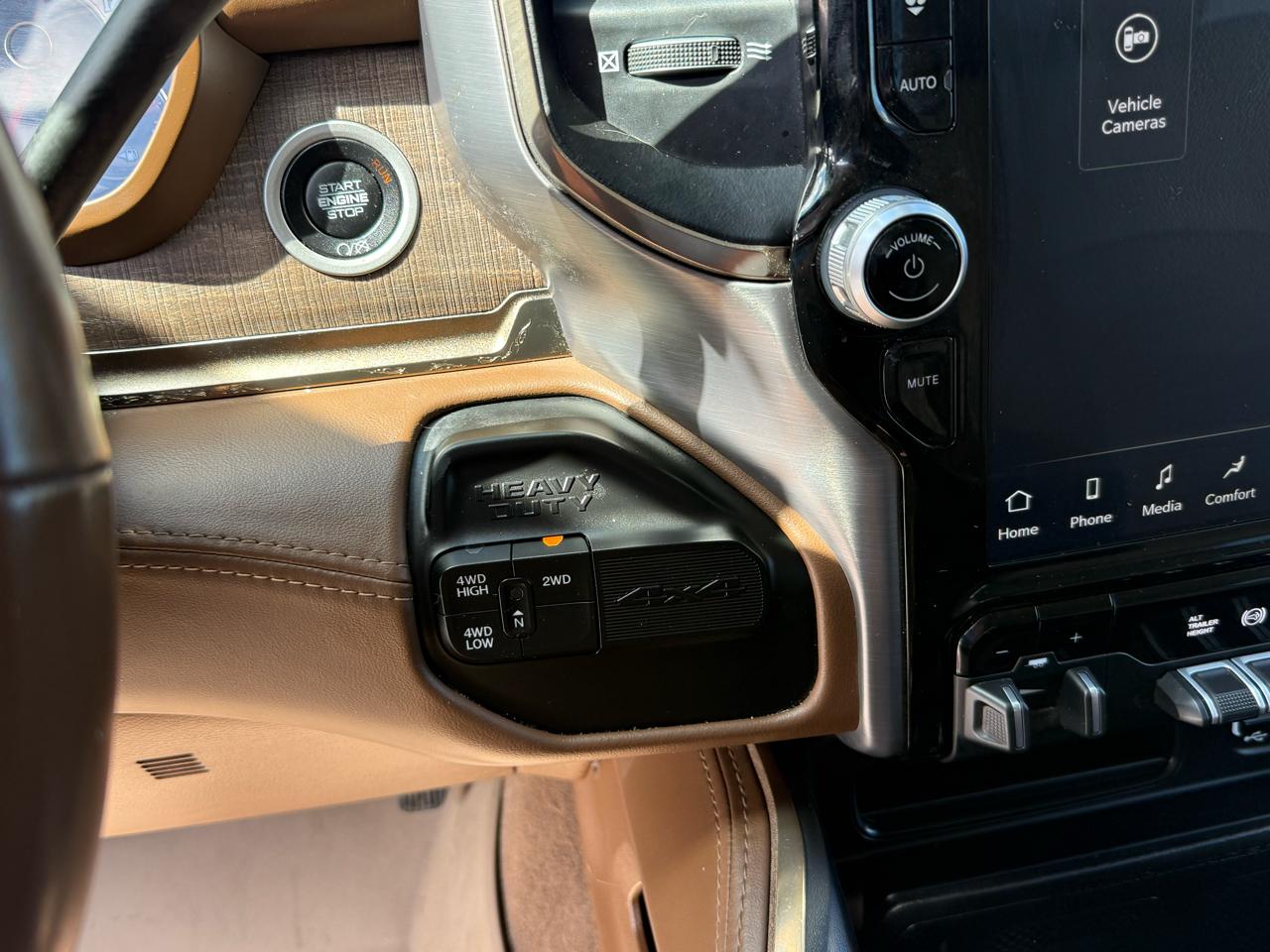 RAM 3500 Longhorn 4x4 Mega Cab 6'4" Box 2022