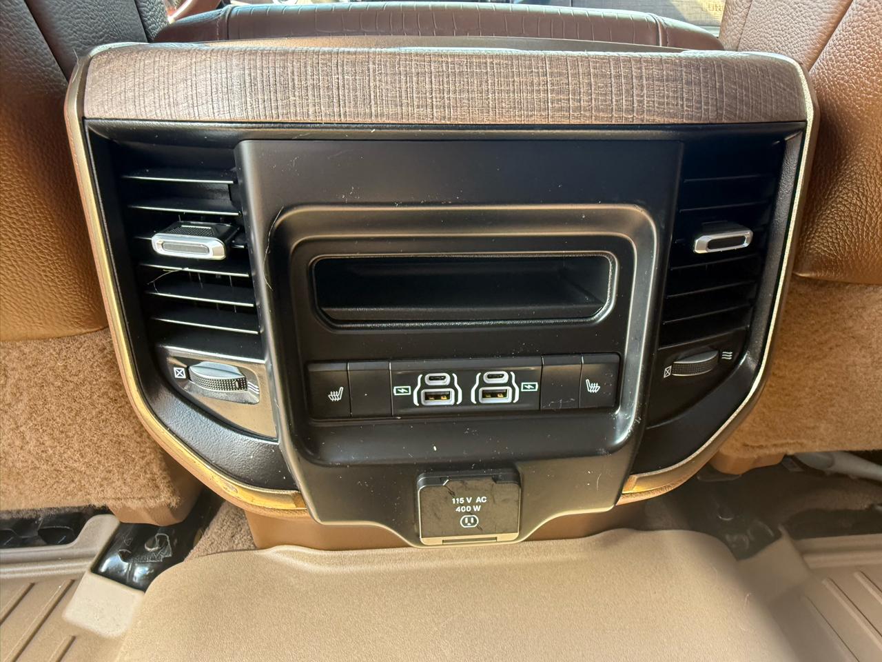 RAM 3500 Longhorn 4x4 Mega Cab 6'4" Box 2022