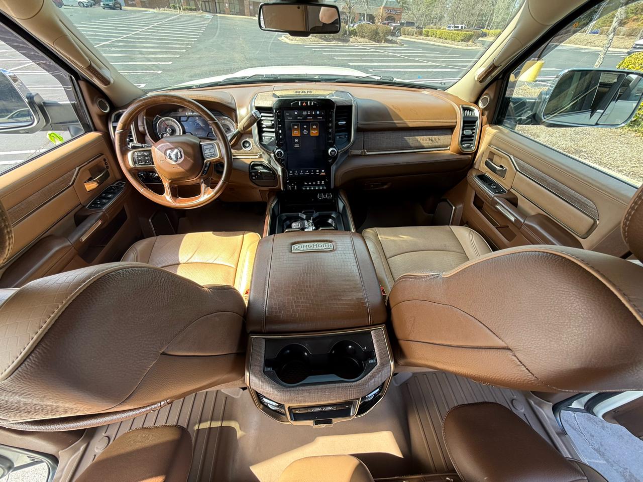 RAM 3500 Longhorn 4x4 Mega Cab 6'4" Box 2022