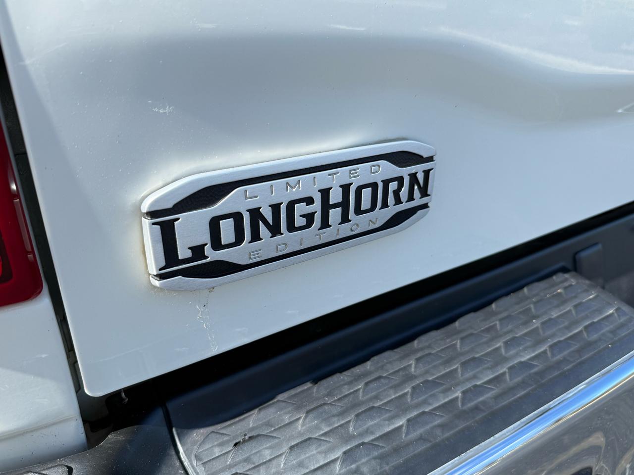 RAM 3500 Longhorn 4x4 Mega Cab 6'4" Box 2022