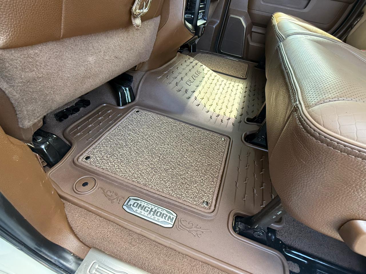 RAM 3500 Longhorn 4x4 Mega Cab 6'4" Box 2022