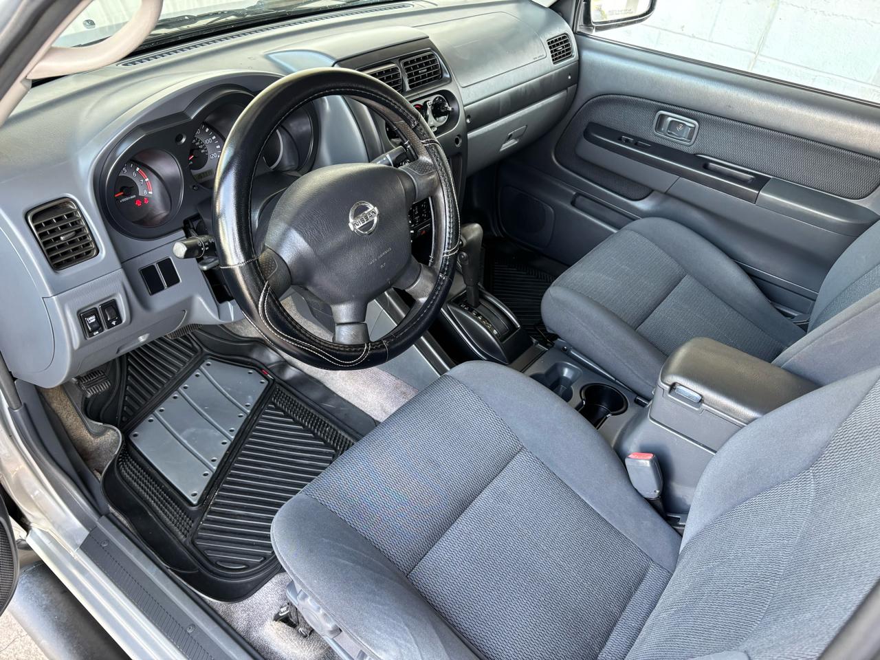 Nissan Frontier XE-V6 Crew Cab 2WD 2003