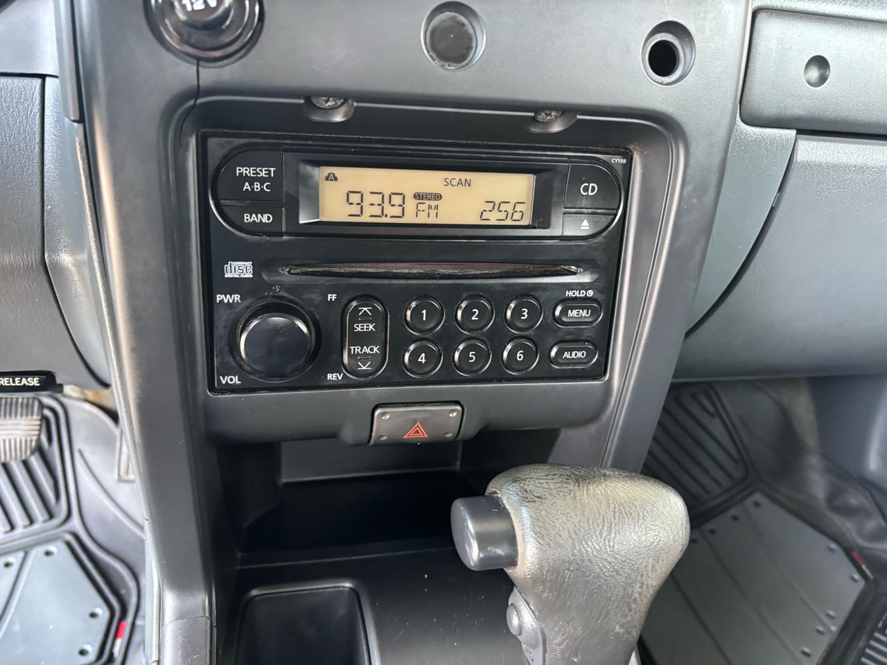 Nissan Frontier XE-V6 Crew Cab 2WD 2003