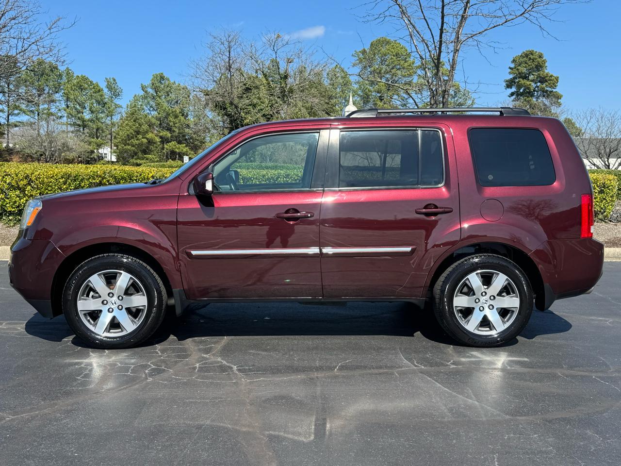 Honda Pilot 2WD 4dr Touring w/RES & Navi 2015