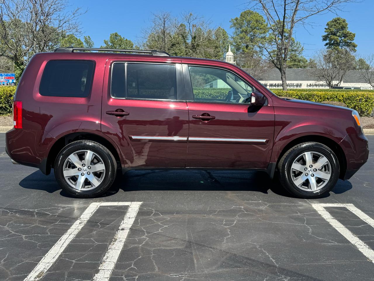 Honda Pilot 2WD 4dr Touring w/RES & Navi 2015