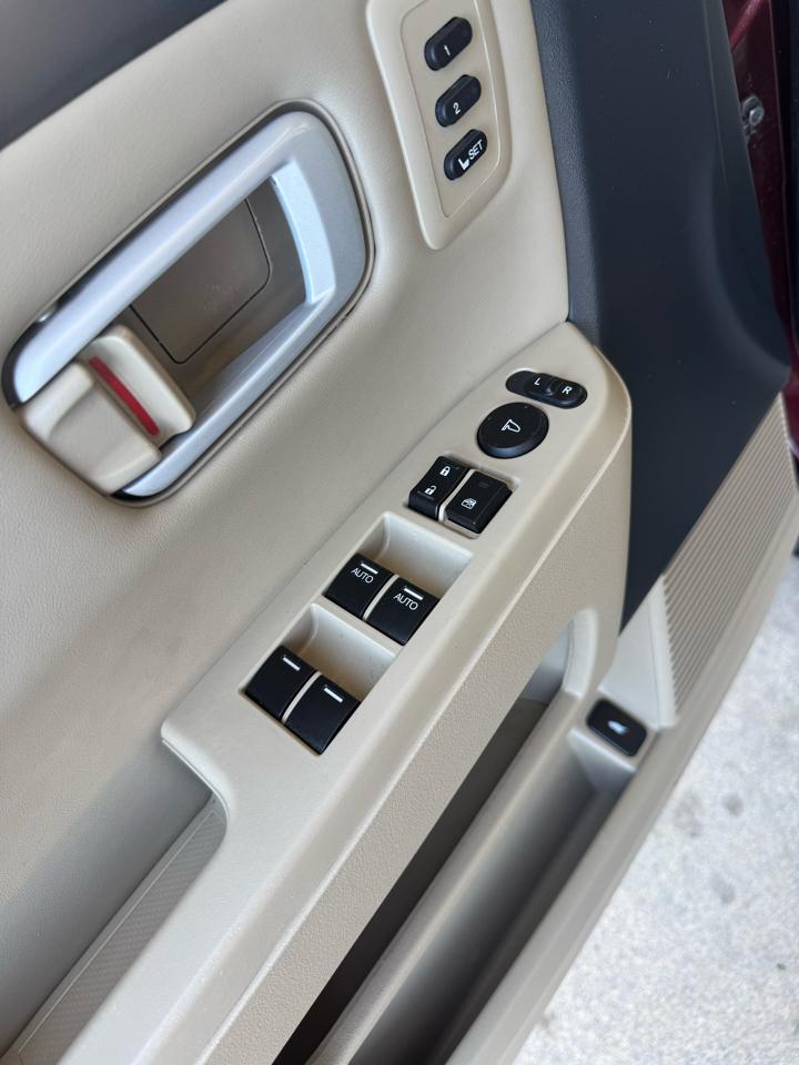 Honda Pilot 2WD 4dr Touring w/RES & Navi 2015