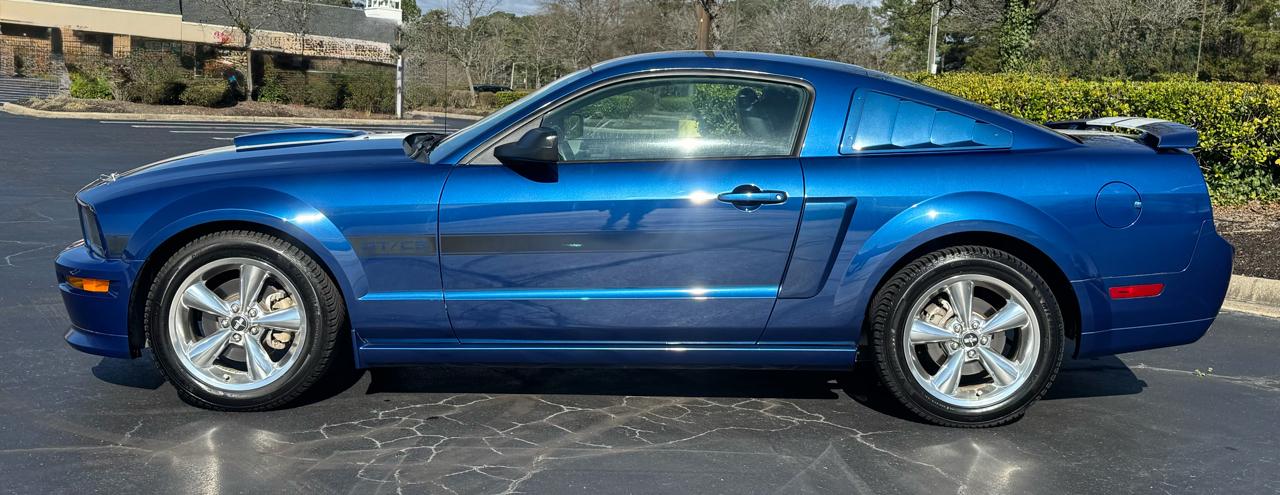 Ford Mustang 2dr Cpe GT Deluxe 2007