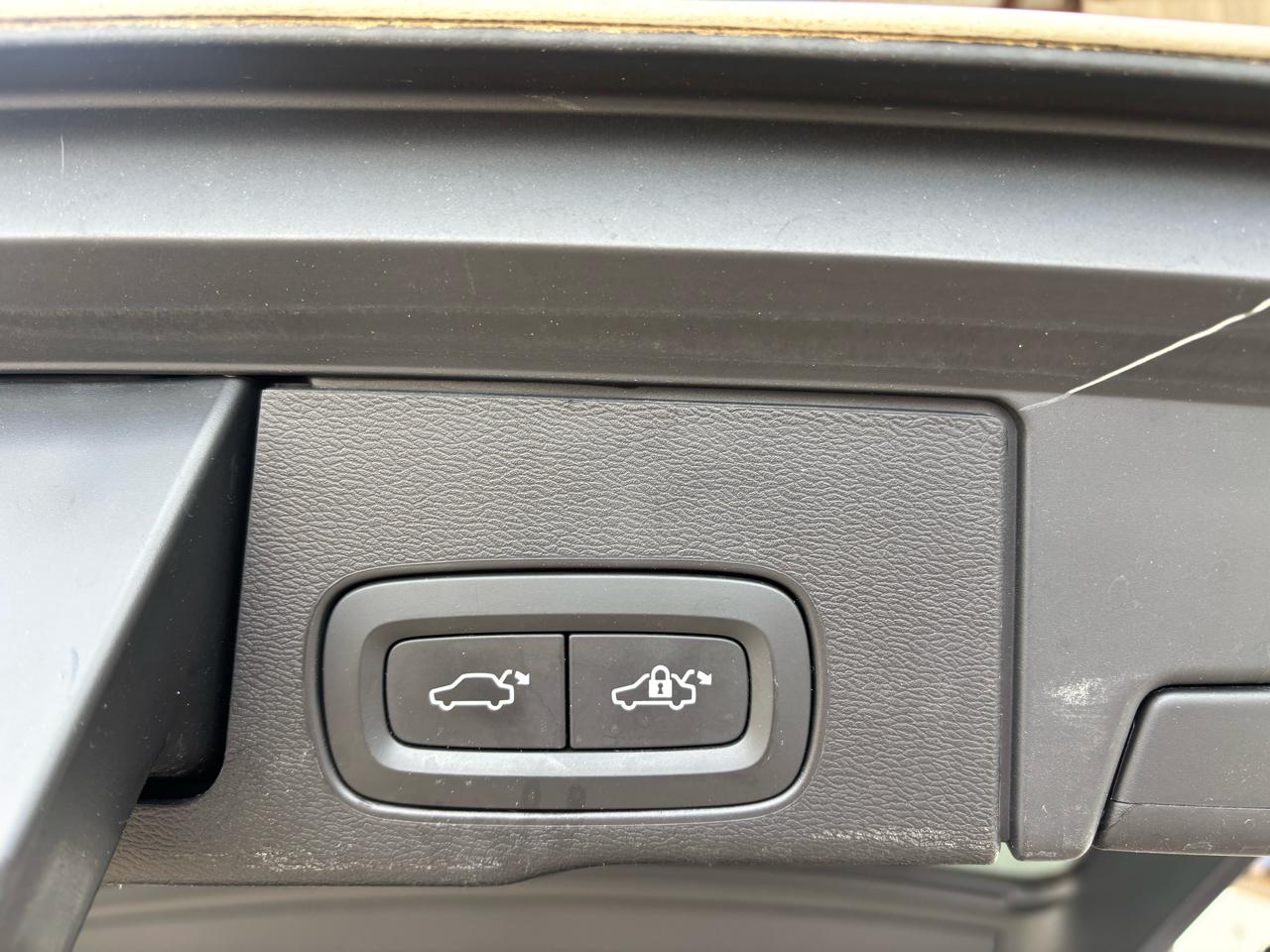 Volvo XC60 T5 AWD R-Design 2019