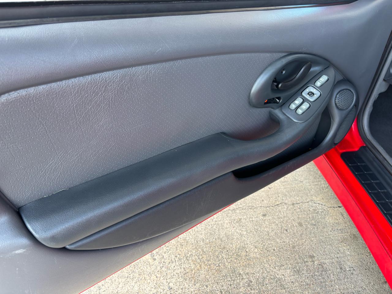 Pontiac Firebird 2dr Cpe Trans Am 1998