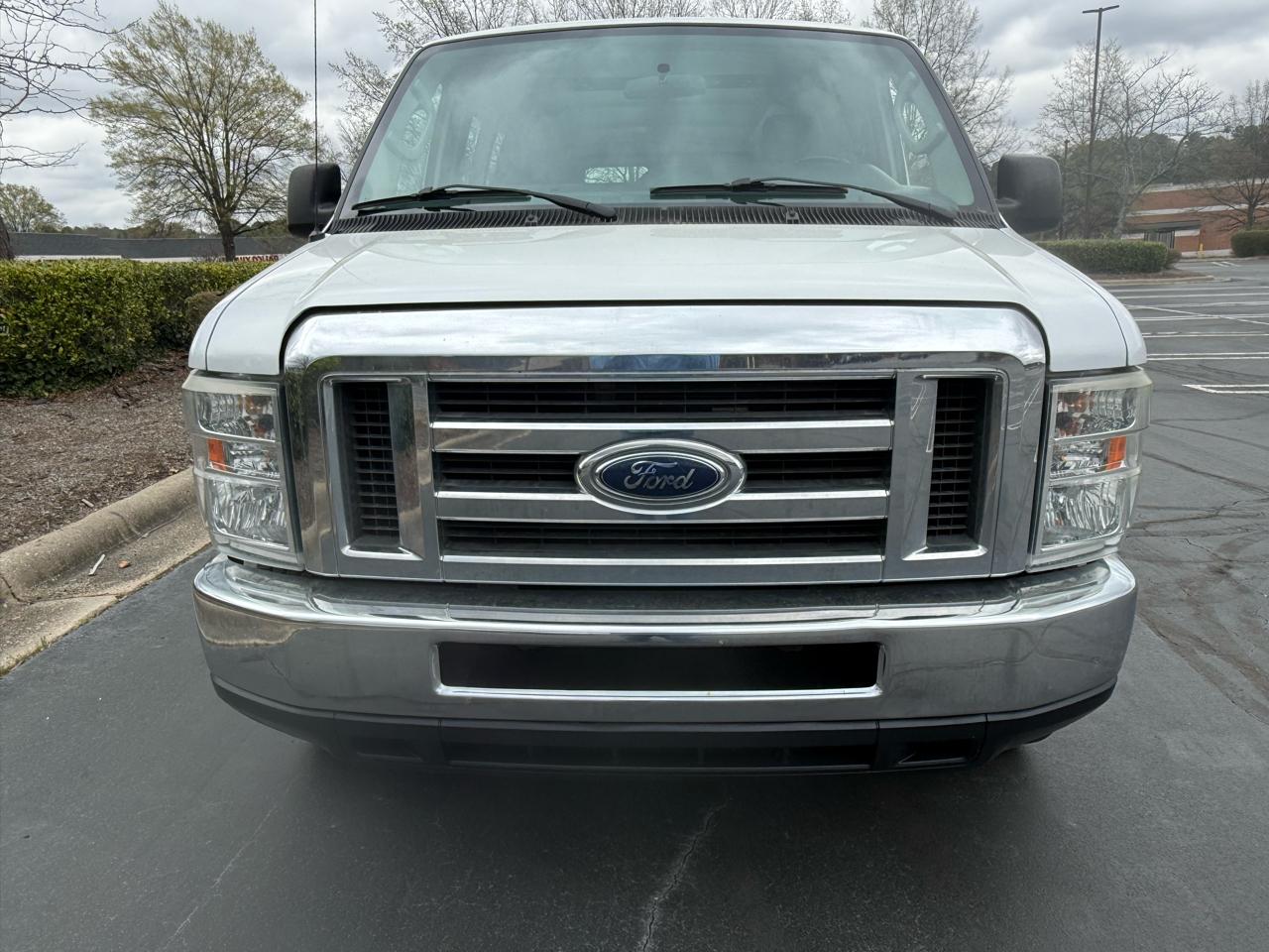 Ford Econoline Cargo Van E-250 Ext Commercial 2012