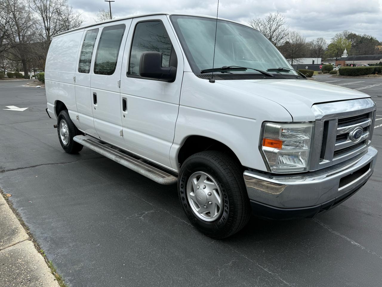 Ford Econoline Cargo Van E-250 Ext Commercial 2012