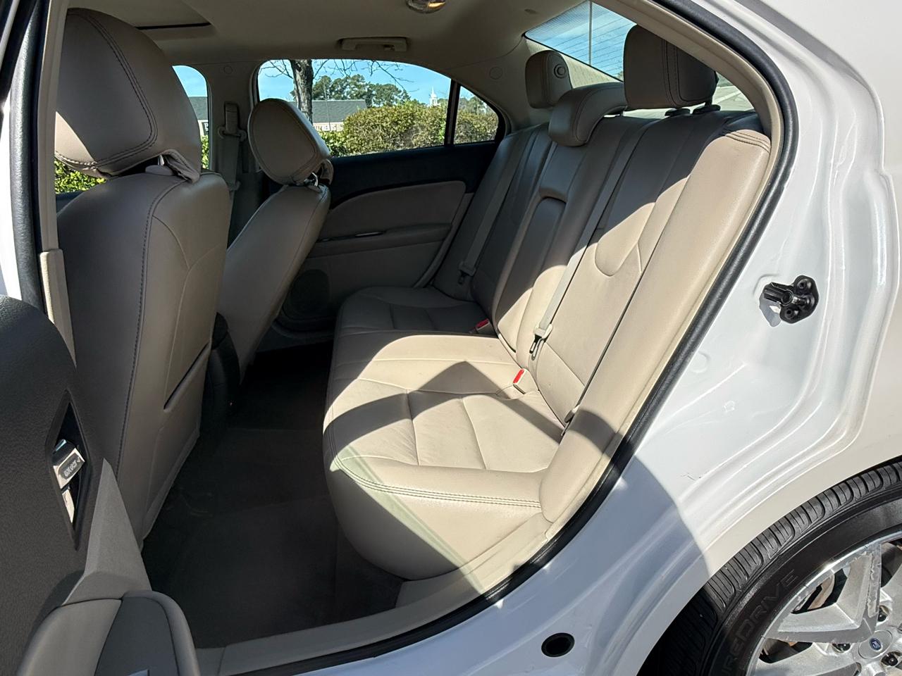 Ford Fusion 4dr Sdn SEL FWD 2012