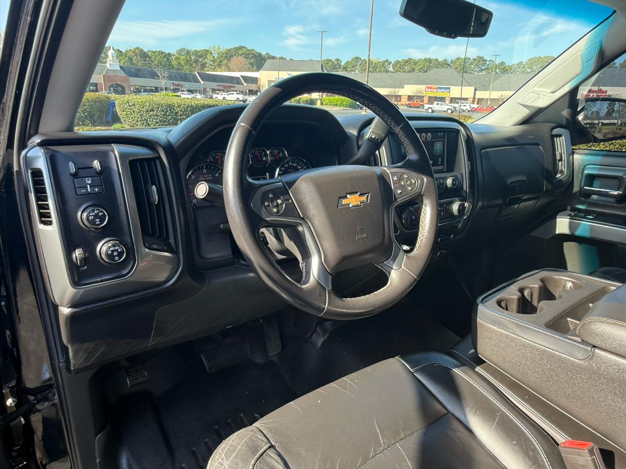 Chevrolet Silverado 1500 4WD Crew Cab 143.5" LT w/2LT 2015