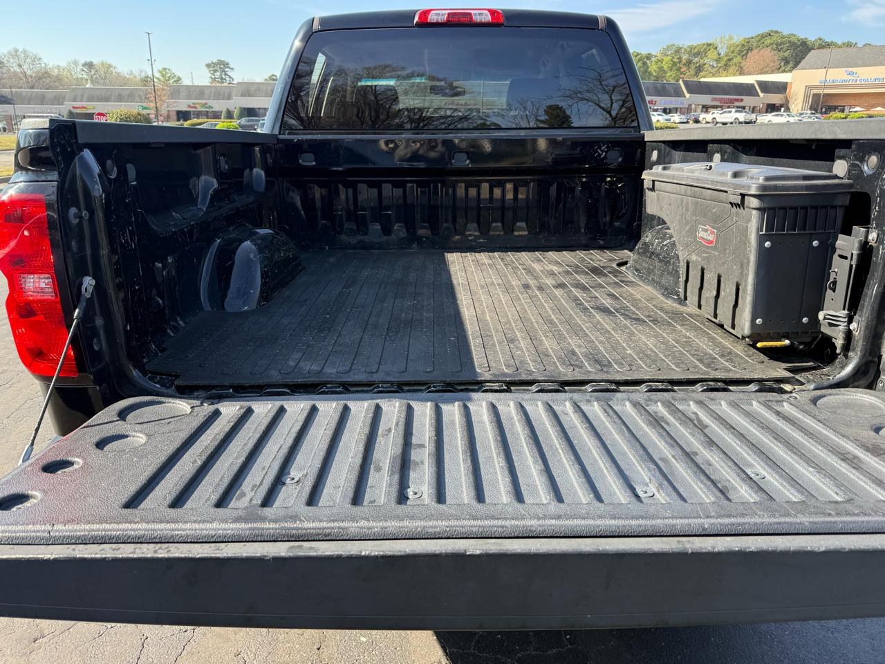 Chevrolet Silverado 1500 4WD Crew Cab 143.5" LT w/2LT 2015