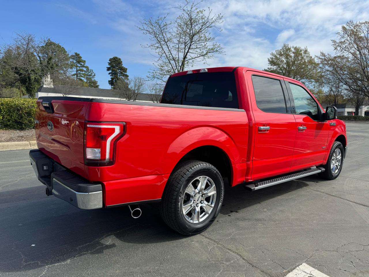 Ford F-150 2WD SuperCrew 157" Lariat 2015