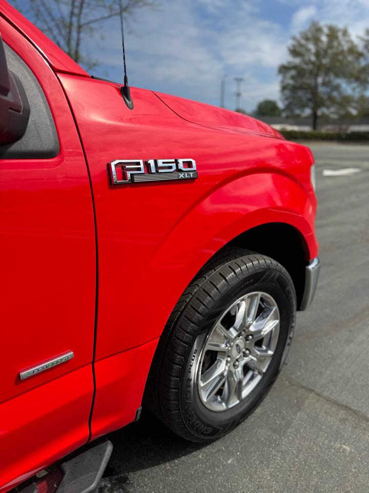 Ford F-150 2WD SuperCrew 157" Lariat 2015