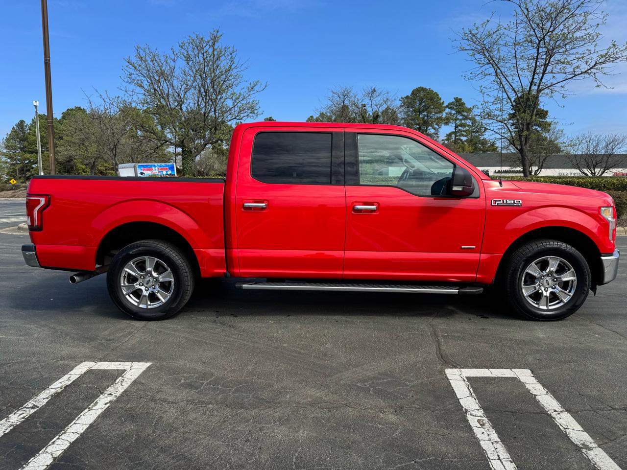 Ford F-150 2WD SuperCrew 157" Lariat 2015