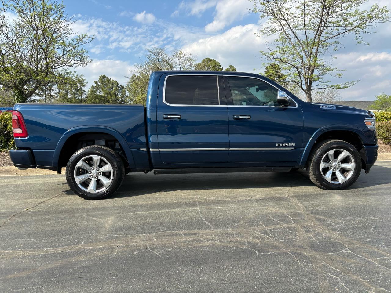 RAM 1500 Limited 4x4 Crew Cab 5'7" Box 2021