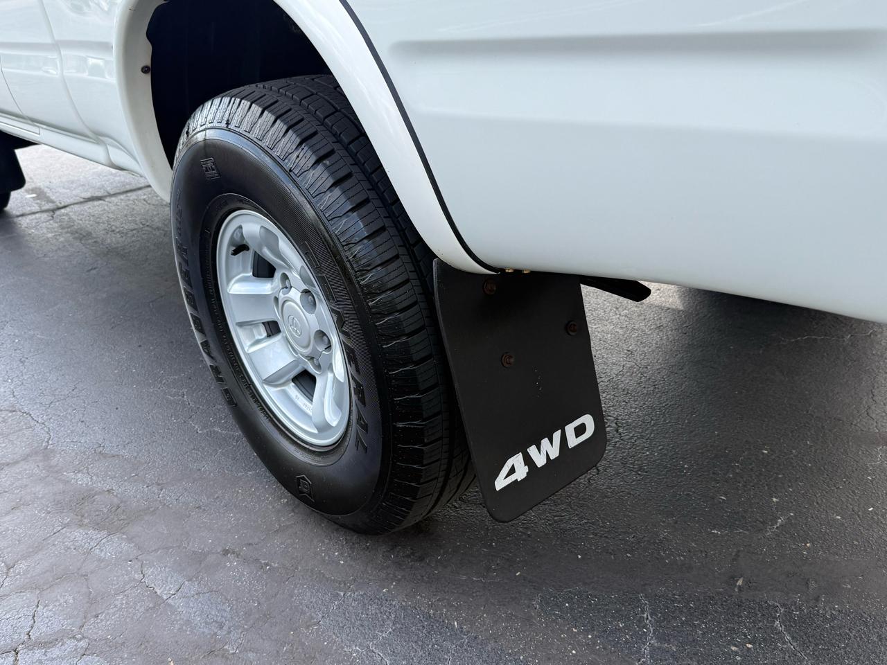 Toyota Tacoma Limited Double Cab V6 6AT 4WD 1998