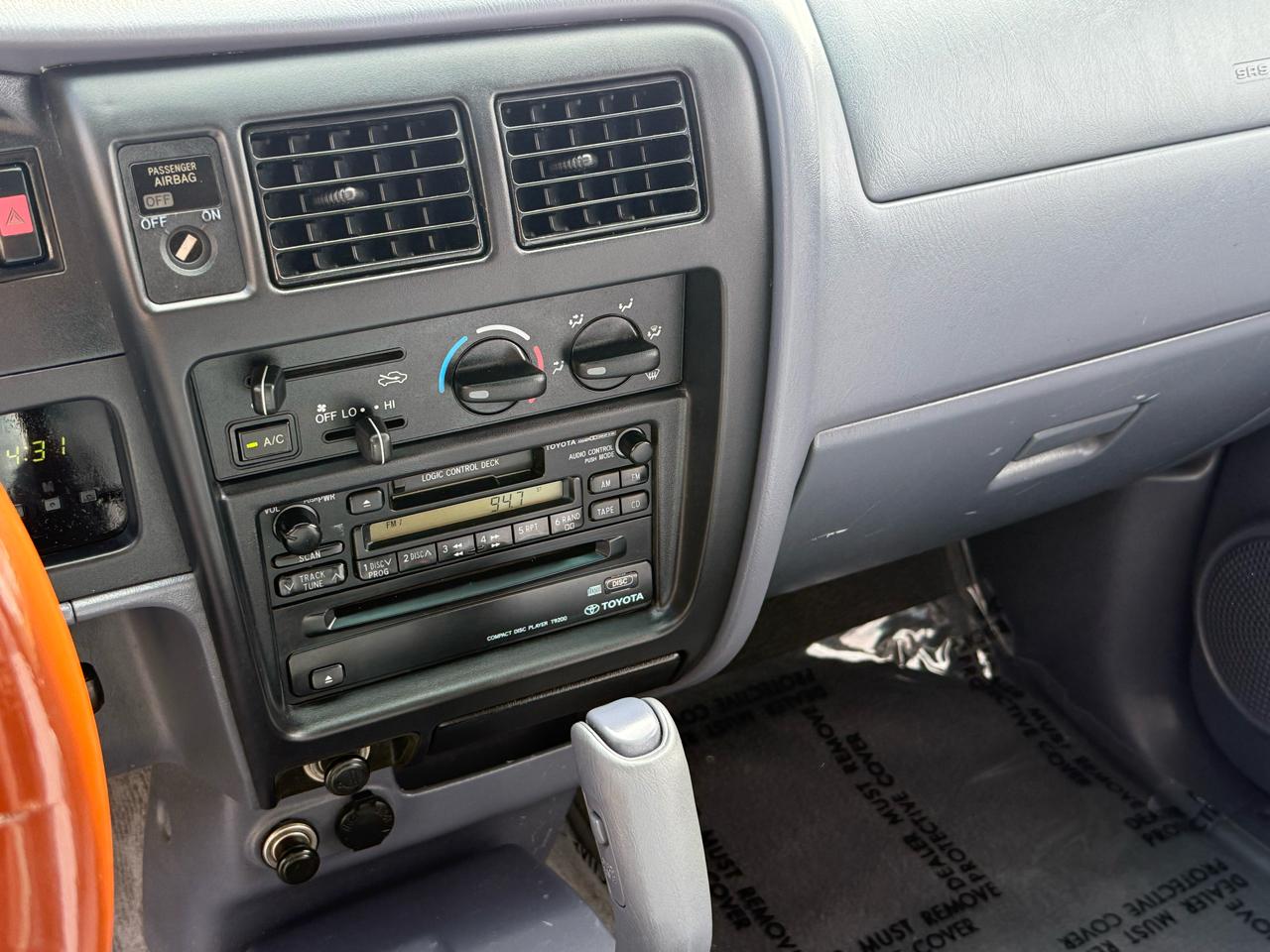 Toyota Tacoma Limited Double Cab V6 6AT 4WD 1998