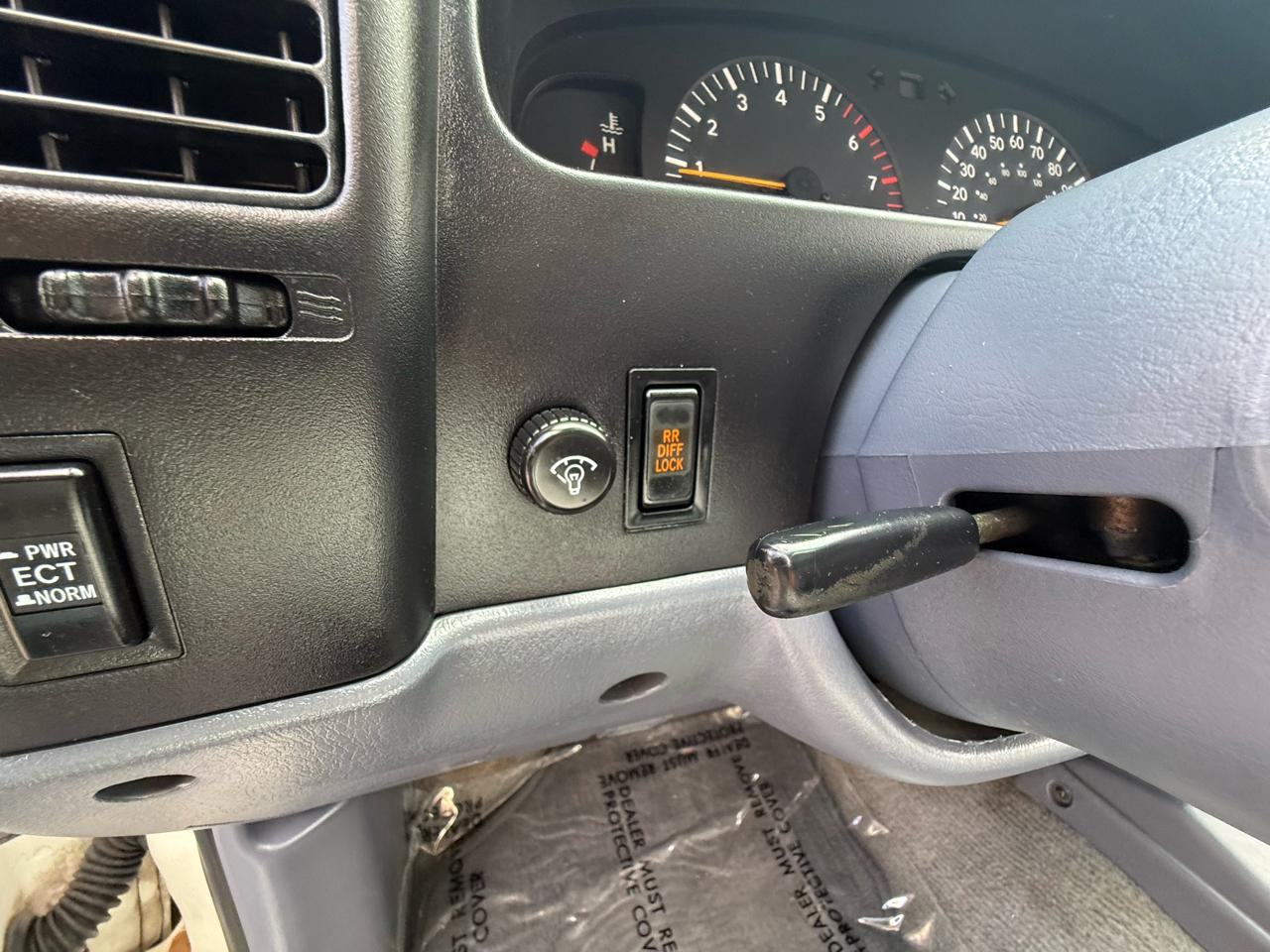 Toyota Tacoma Limited Double Cab V6 6AT 4WD 1998