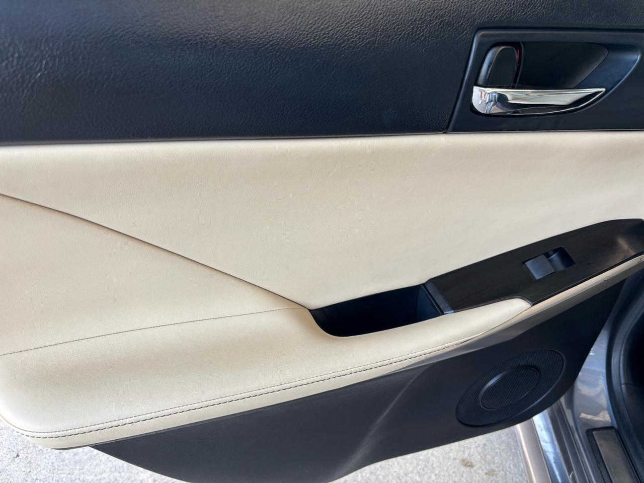 Lexus IS 250 4dr Sport Sdn Auto RWD 2014