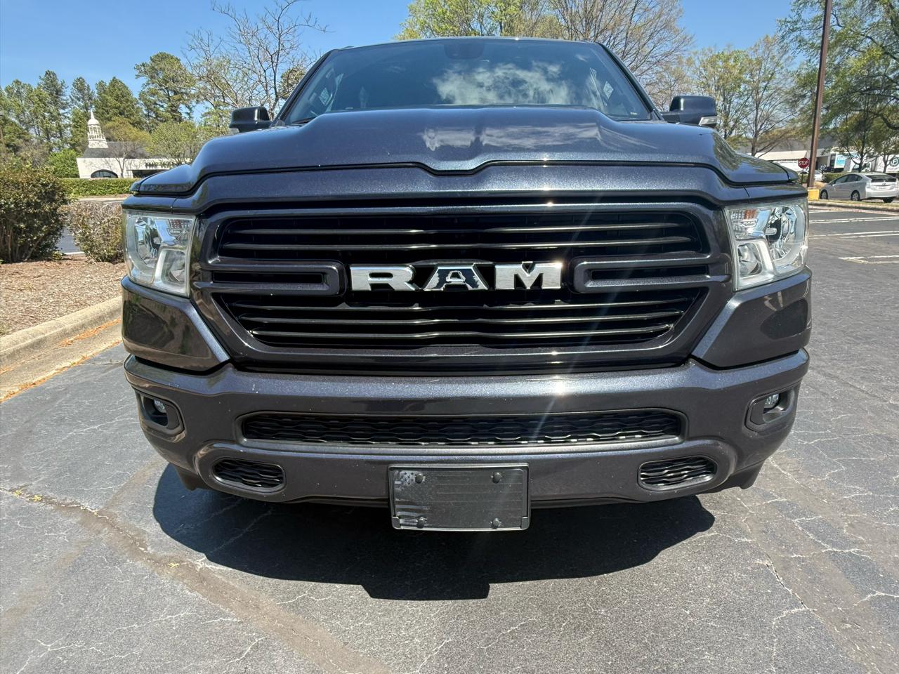 RAM 1500 Big Horn 4x4 Crew Cab 5'7" Box 2021